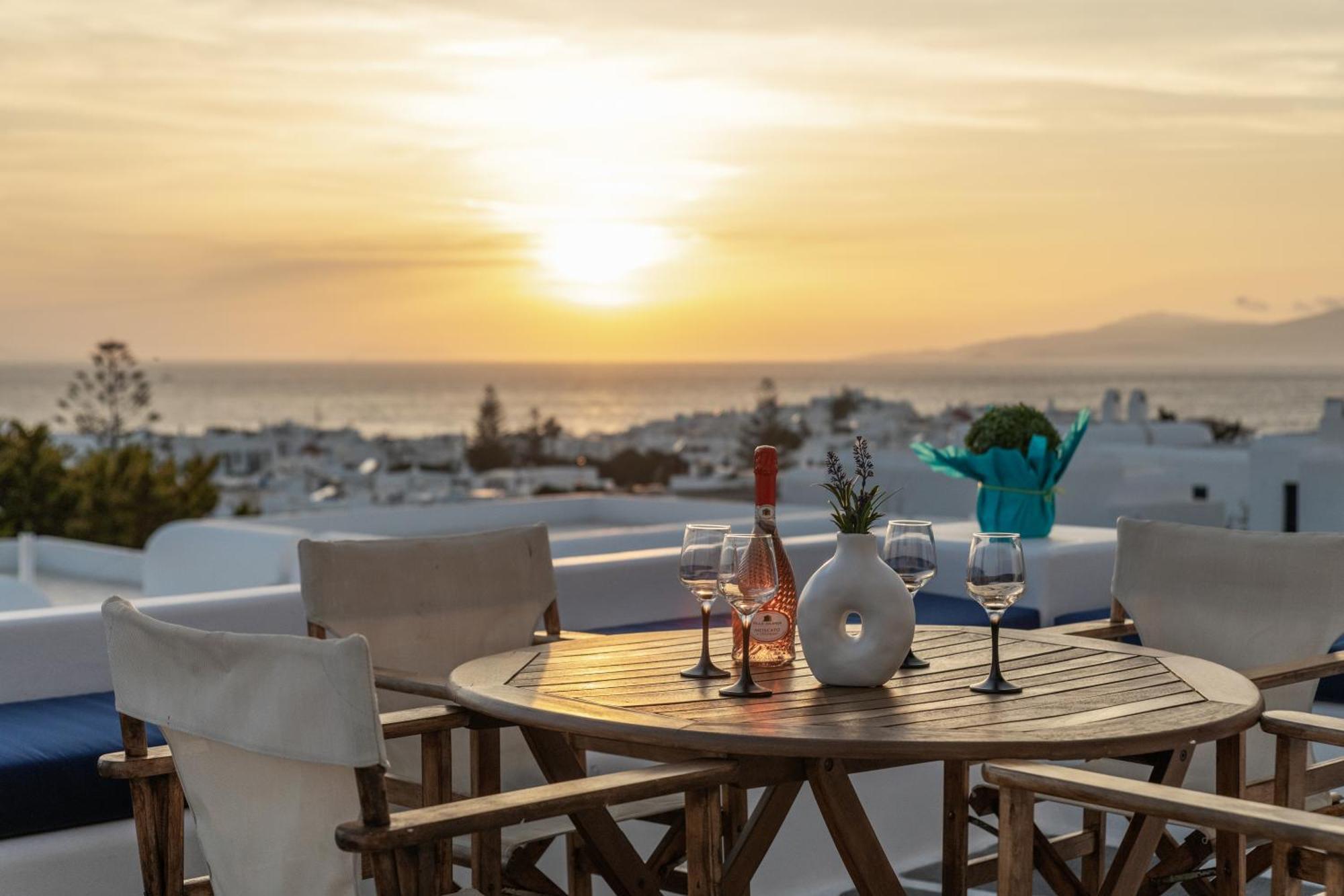 Callisti With Pool View And Calypso Upper Floor With Sea View